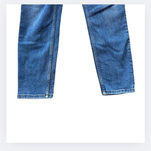 RE/DONE 90s High-Rise Ankle Crop Jeans – Classic Faded Blue - Picture 5 of 7